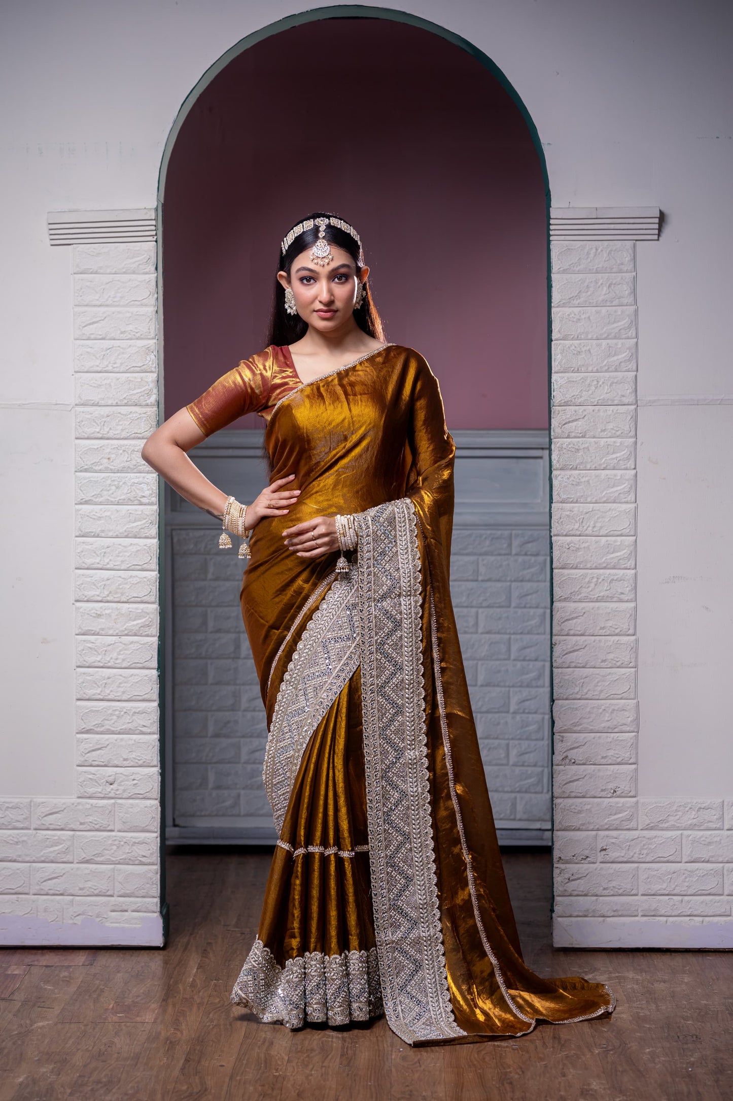 Majestic Gold Opulence Handcrafted Silk Saree – A Royal Blend of Tradition & Luxury